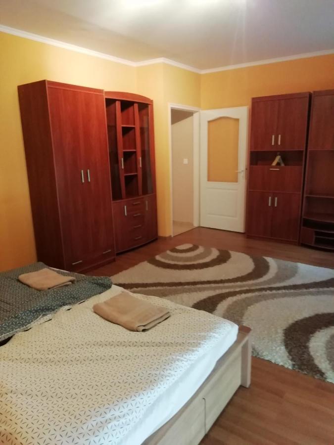 Rokus Apartman Daire Segedin Dış mekan fotoğraf